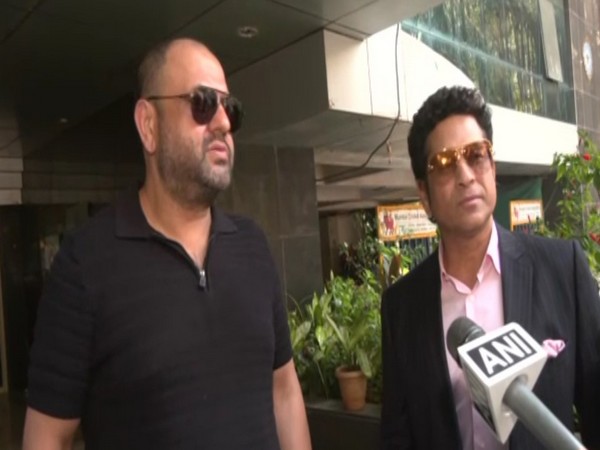 MCA President with Sachin Tendulkar (Photo: ANI)