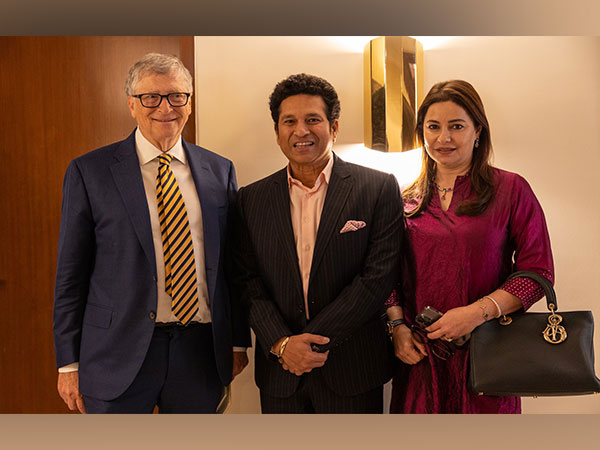 Sachin Tendulkar and his wife Anjali with Bill Gates (image source: Instagram)