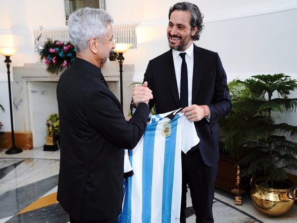 EAM Jaishankar met Argentina's Foreign Minister Santiago Cafiero (Image Credit: Jaishankar's Twitter)