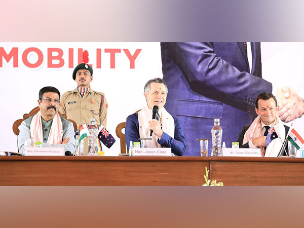 Union Education Minister Dharmendra Pradhan, Australian Education Minister Jason Clare and Cricketer Adam Gilchrist (Image Credit: Pradhan's Twitter)