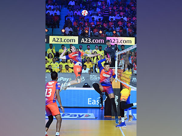 Kolkata Thunderbolts in action during Prime Volleyball League season 2 (Image: PVL)