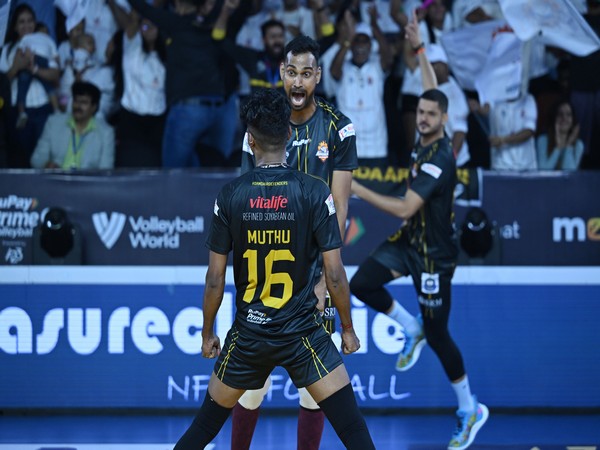 Ahmedabad Defenders celebrate after scoring a point in PVL (Image: PVL)