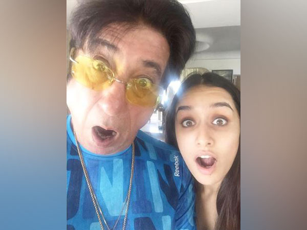 Shakti Kapoor with Siddhanth Kapoor (Image Source: Twitter)