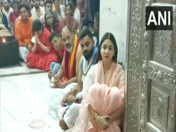 Virat Kohli Anushka Sharma visit Mahakaleshwar temple in Ujjain (ANI Photo)