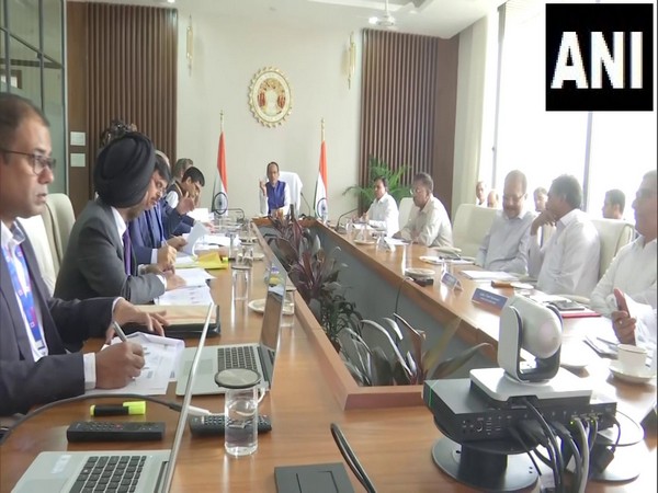 Madhya Pradesh CM Shivraj Singh Chouhan holding a meeting with bankers (Photo/ANI)