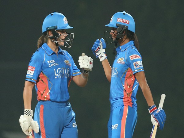 The partnership between Harmanpreet and Amelia stole the show. (Photo- WPL Twitter)
