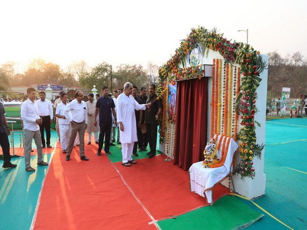 Odisha Chief Minister Naveen Patnaik inaugurates Biju expressway and economic corridor (Photo/ANI)
