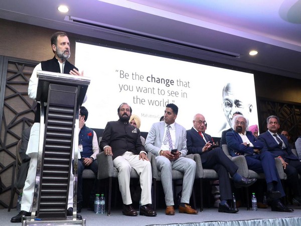 Congress leader Rahul Gandhi addressing Indian diaspora. (Photo Credit - Facebook/Rahul Gandhi)