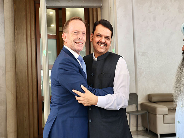 Former Australian Prime Minister Tony Abbott and Maharashtra Deputy Chief Minister Devendra Fadnavis (Photo:Twitter/ Devendra Fadnavis)