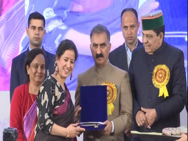 CM Sukhvinder Singh Sukhu awarded women at a state level function. (Photo/ANI)
