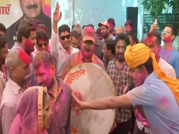 Minister Pratap Singh Khachariyawas during Holi celebration at his residence. (Photo/ANI)