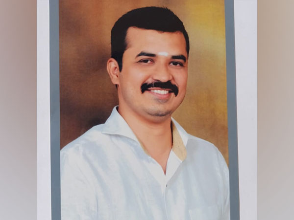 AIADMK IT Wing Zonal Secretary Kovai Sathyan. (Photo: Kovai Sathyan Facebook)