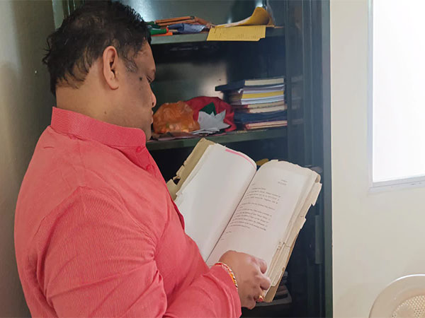 NCPCR Chairman Priyank Kanoongo visited the campus in Dindori for the inspection. (Photo: Twitter/@KanoongoPriyank)