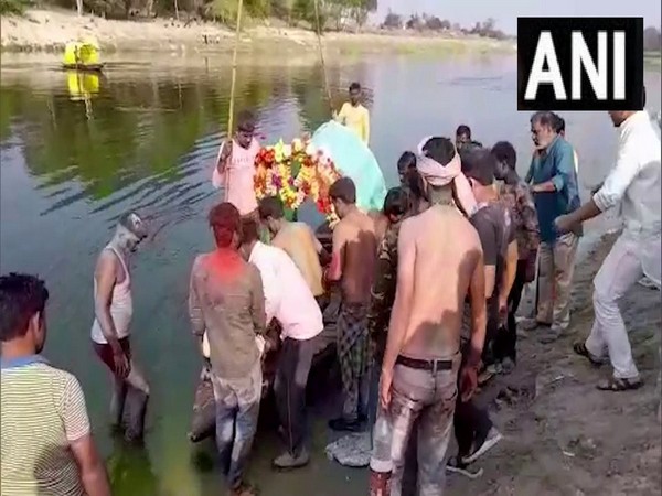 4 people died due to drowning in Gomti River in Uttar Pradesh (ANI/Photo)