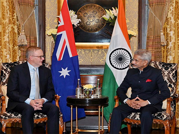 EAM Jaishankar with Australian PM Anthony Albanese (Source: Twitter/@DrSJaishankar)