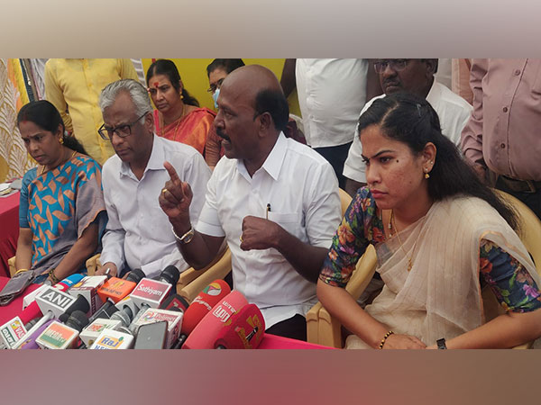 Tamil Nadu Health Minister Ma Subramanian at Mega Fever camps in Tamil Nadu on H3N2 virus fever spread