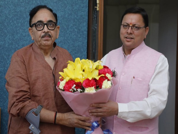 CM Dhami meets Union Minister Mahendra Nath Pandey (Photo/ANI)