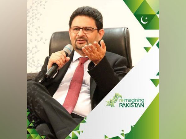 PML-N leader Miftah Ismail. (Photo/Twitter: @MiftahIsmail)