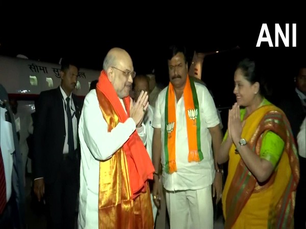 Home Minister received at Telangana airport (Photo/ANI