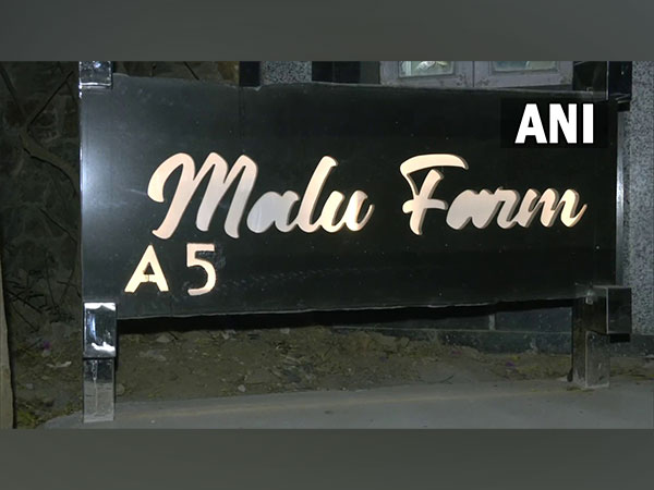 Outside Vikas Malu's farmhouse in Delhi (Photo/ANI)