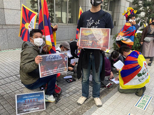 Tibetans protest in Tokyo, Japan