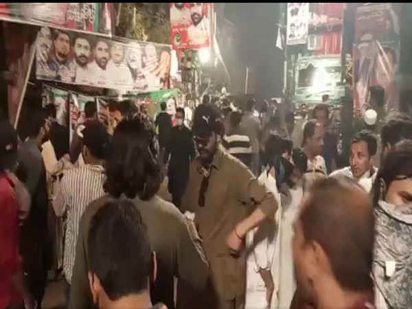 Protests at Zaman Park, Lahore (Image Source: PTI's twitter handle)