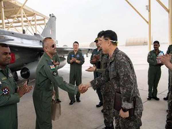 Korean Air Force interacted with the members of the Indian Air Force (IAF) contingent. (Photo: Twitter//@IAF_MCC)