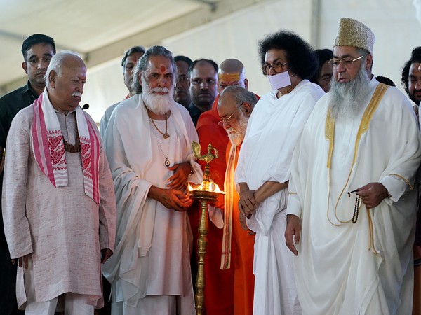 Mohan Bhagwat launches the first Urdu translation of Samaveda in New Delhi on Friday. (Photo/ANI)