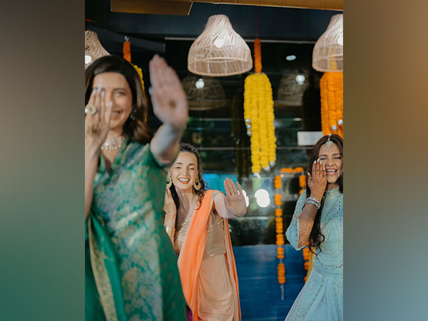 Karishma Tanna, Sanaya Irani and Dalljiet Kaur (Image source: Instagram)