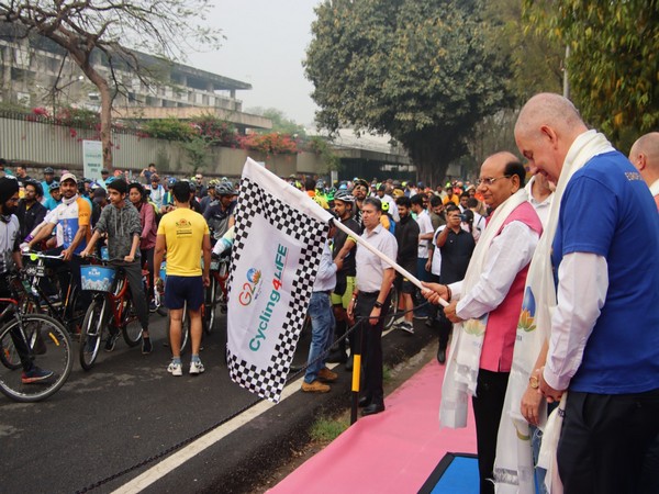 Delhi Lieutenant Vinai Kumar Saxena inaugurated the G20 'Cycling4Life' Cyclothon rally in Chanakyapuri, Delhi. (Photo/LG Delhi Twitter)