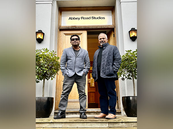 A R Rahman and Mani Ratnam. (Image Source: Twitter)