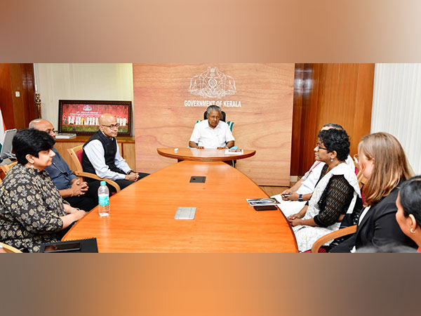 The meeting underway between Kerala CM Pinarayi Vijayan and Work Bank officials (Image: Kerala CMO)