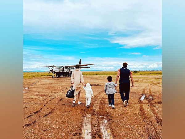 Kareena, Saif, Jeh, Taimur (Image source: Instagram)