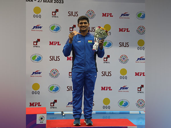 Rudrankksh Patil after winning bronze in men's 10m Air Rifle (Image: NRAI)