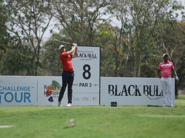 Spaniard Manuel Elvira in action during Rd-1 of Duncan Taylore Black Bull Challenge Tour (Image: PGTI)