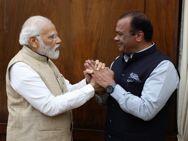 Prime Minister Narendra Modi, Congress MP Komatireddy Venkat Reddy (Photo/ANI)