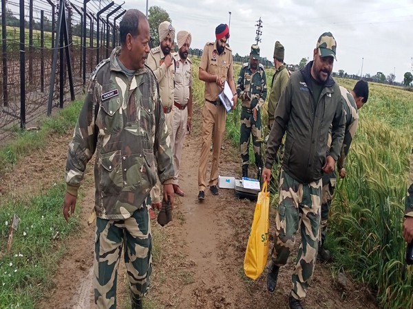 BSF recovers 6.44 Kg heroin in Punjab's Tarn Taran (Photo/ANI)
