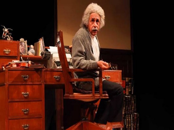 Naseeruddin Shah in and as 'Einstein'. (Image Source: Twitter)