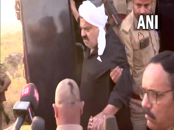 Mafia-turned-politician Atiq Ahmed (Photo/ANI)