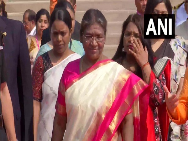 President Murmu visits Belur Math in Howrah, Kolkata. (Photo/ANI)