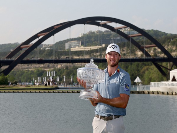Sam Burns lifting 2023 WGC Match Play trophy (Image: DP World Tour)