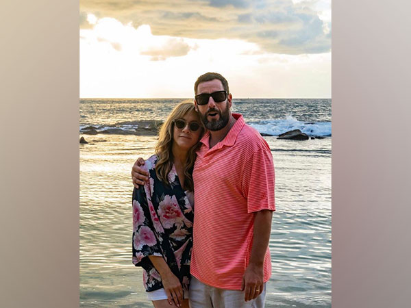 Jennifer Aniston and Adam Sandler. (Image Source: Twitter)