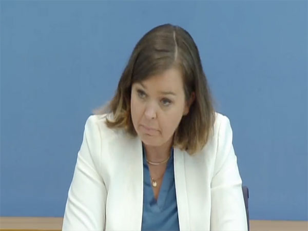 German Foreign Ministry Spokesperson (Photo Twitter: Richard Walker@rbsw)