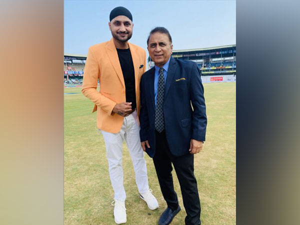 Former India cricketer Harbhajan Singh with former India captain Sunil Gavaskar (Image: BCCI/IPL)