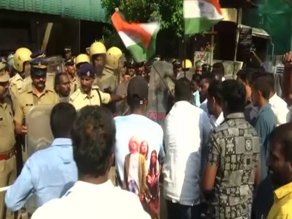 Congress party held protest march (Photo/ANI)