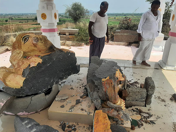 The ancient Vinayaka idol was found broken in Andhra Pradesh's Guntur district. (Photo/ANI)