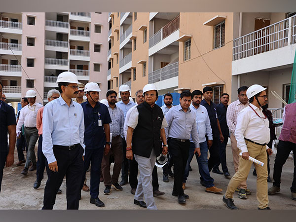 Delhi LG VK Saxena reviewed the progress in work. (Photo/ANI)