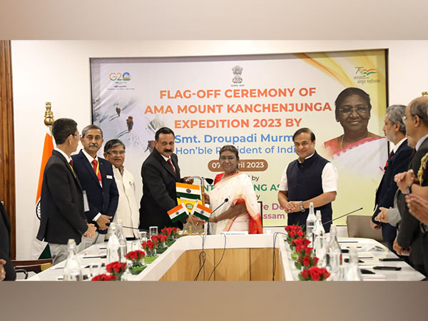 President Droupadi Murmu flags off Mount Kanchenjunga Expedition in Guwahati, Assam. (Photo/ANI)