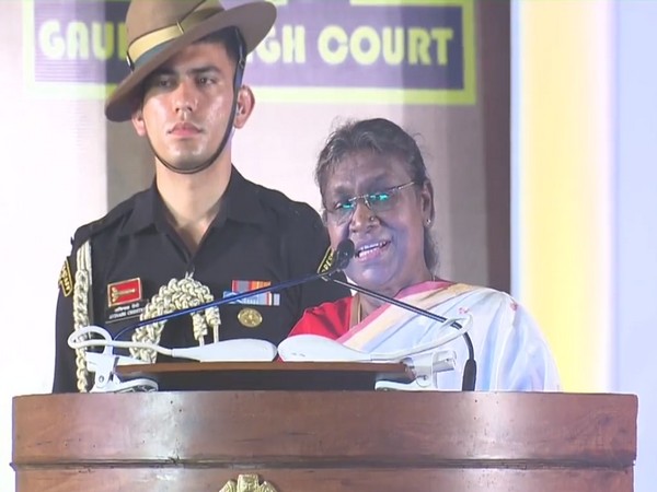 President Droupadi Murmu at Gauhati HC (Photo/ Twitter handle@rashtrapatibhvn) 