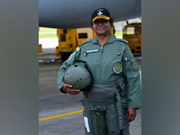 President Murmu takes sortie in Sukhoi 30 MKI fighter aircraft (Photo/ANI)
